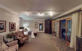 Ancient Emperor Guest Estate